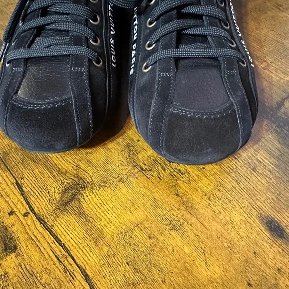 Authentic Men’s Sneaker Louis VuittonSize 7 /L 0019/Leather/Black without box